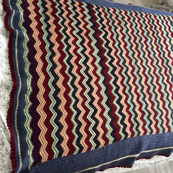 Colorful Handmade hand knit Chevron bed spread throw blanket - Picture 10 of 16